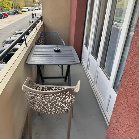 T3 Avec Balcon, Quartier Recherche