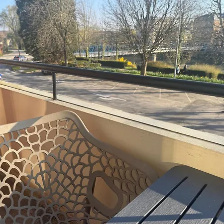 Apartman T3 Avec Balcon, Quartier Recherche